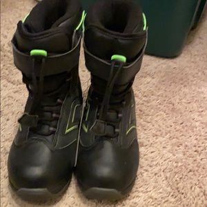 NWT Airspeed Ski/Snow boots, child size 1
